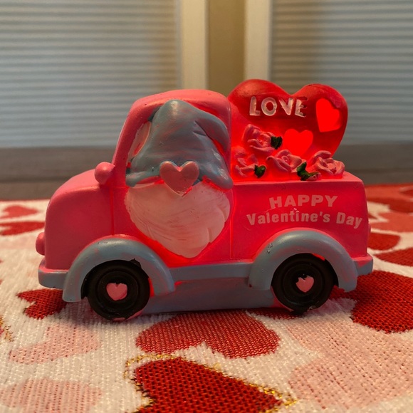 Valentine’s Day Gnome Decor, Valentine’s Day LED Lighted Gnome Cars Set Of 2 - Picture 7 of 16
